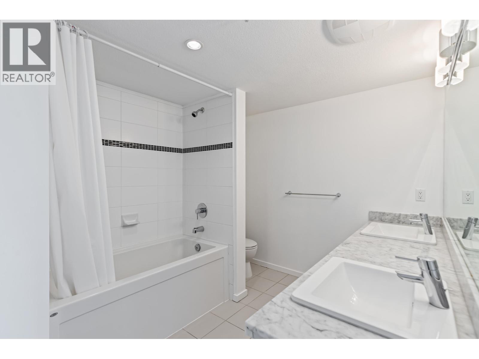 305 3156 Dayanee Springs Boulevard, Coquitlam, British Columbia  V3E 0B7 - Photo 18 - R3044925