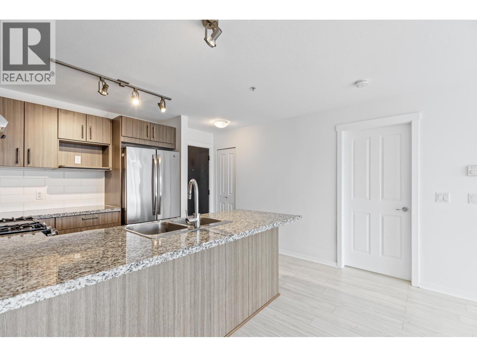 305 3156 Dayanee Springs Boulevard, Coquitlam, British Columbia  V3E 0B7 - Photo 10 - R3044925