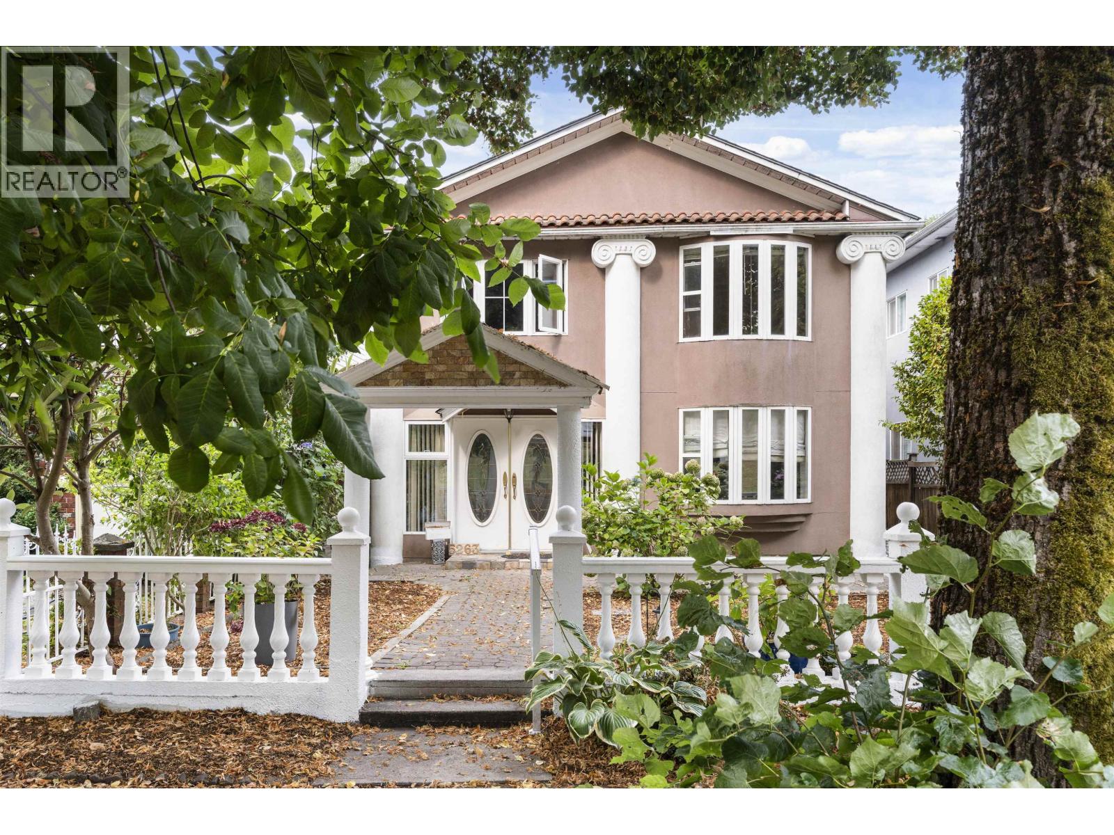 5263 WALES STREET, Vancouver, British Columbia