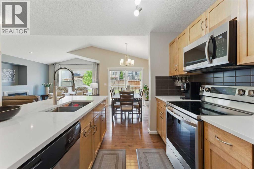 19 Sage Bank Road Nw, Calgary, Alberta  T3R 0J7 - Photo 12 - A2267895