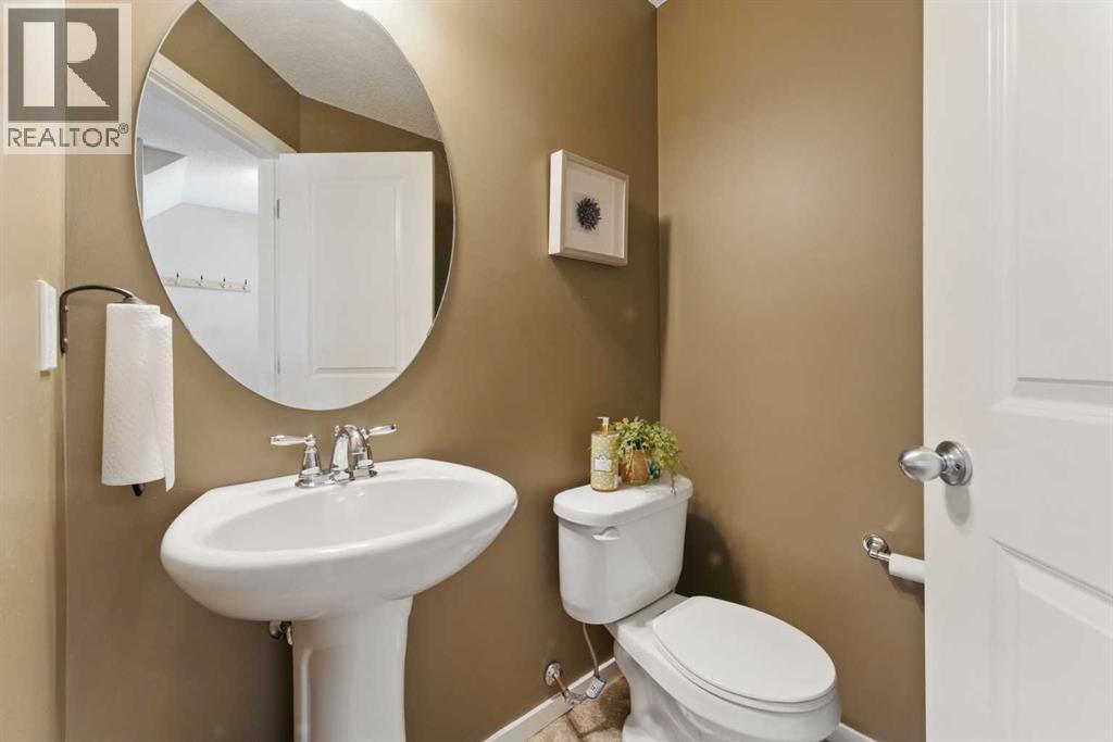 19 Sage Bank Road Nw, Calgary, Alberta  T3R 0J7 - Photo 13 - A2267895