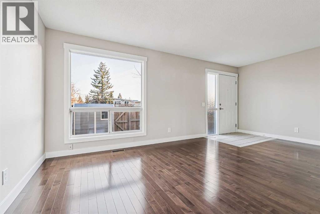 60, 5425 Pensacola Crescent Se, Calgary, Alberta T2A 2G7 - Photo 4 - A2268026