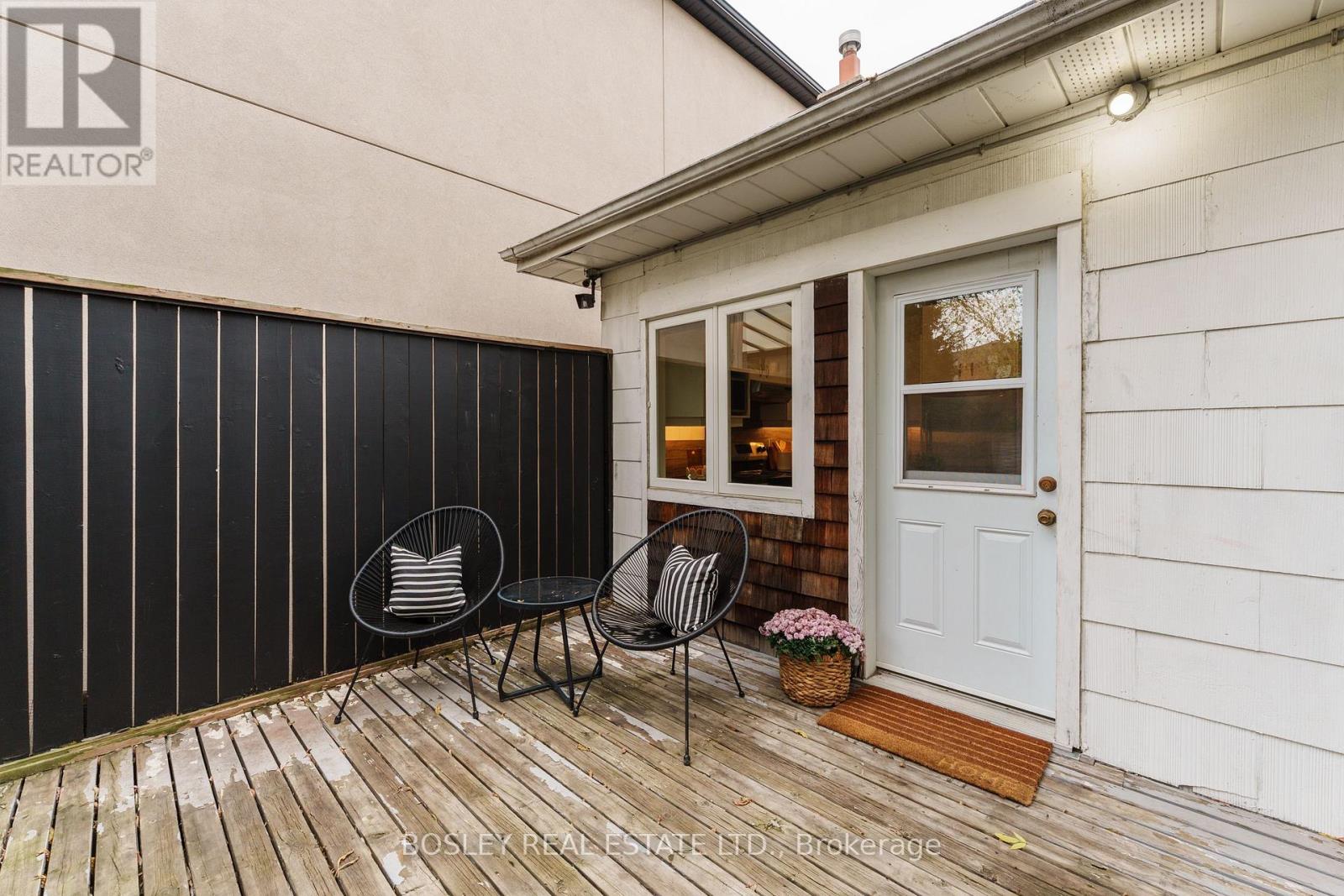 203 Virginia Avenue, Toronto, Ontario  M4C 2T6 - Photo 22 - E12507646