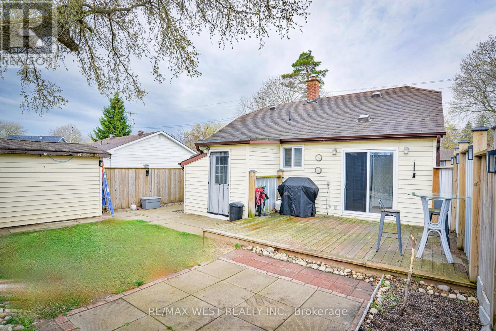 122 Raglan Street, Essa, Ontario  L0M 1B0 - Photo 9 - N12507212