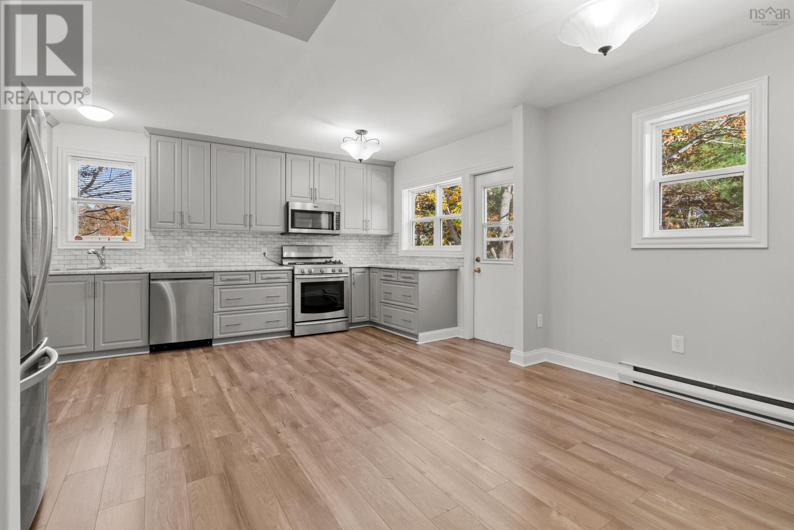 30 Wardour Street, Bedford, Nova Scotia  B4A 2H9 - Photo 14 - 202526746