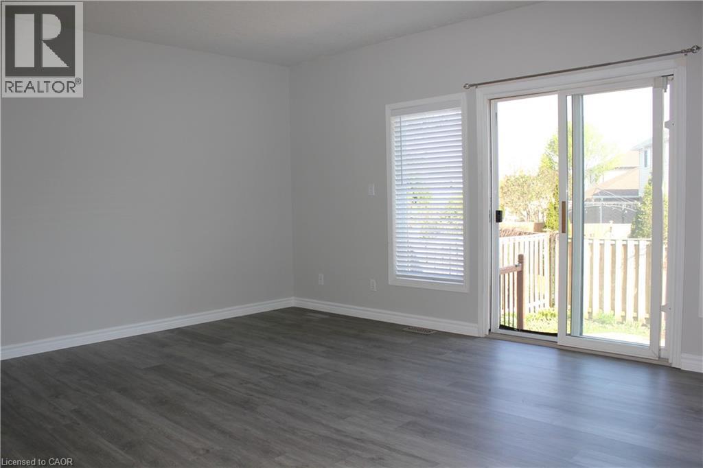 590 Little Dover Crescent, Waterloo, Ontario N2K 4E5 - Photo 6 - 40785383