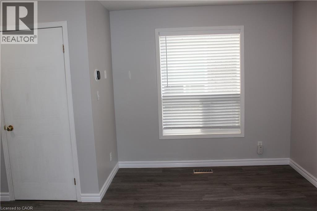 590 Little Dover Crescent, Waterloo, Ontario N2K 4E5 - Photo 12 - 40785383