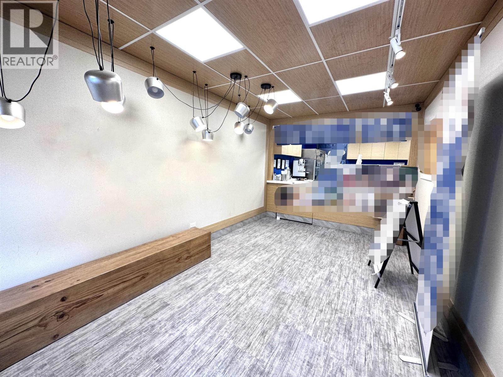 4611 Kingsway, Burnaby, British Columbia  V5H 2B3 - Photo 2 - C8073570