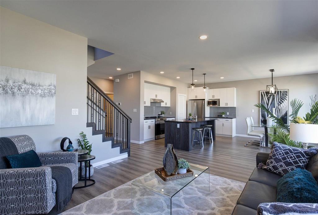 17 Red Pine Drive, West St Paul, Manitoba  R4A 0E7 - Photo 3 - 202527910