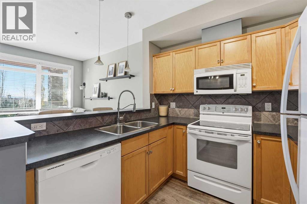 3, 132 Rockyledge View Nw, Calgary, Alberta  T3G 5Y3 - Photo 12 - A2267784