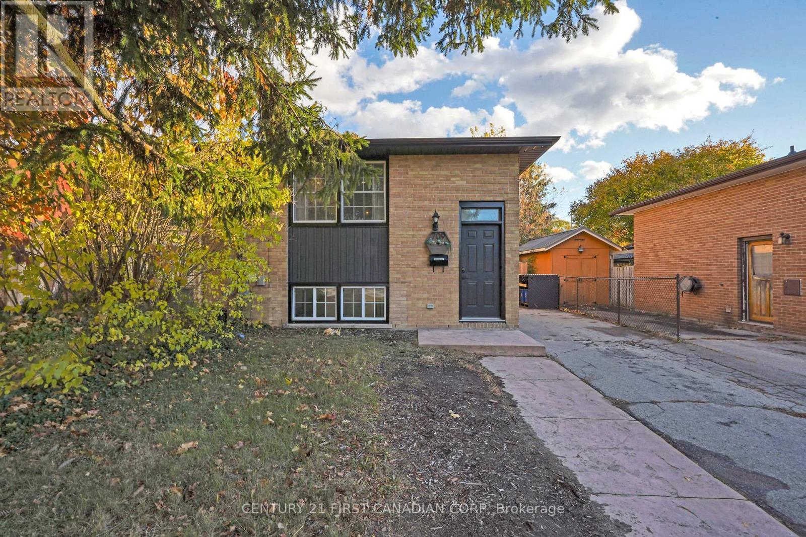 709 Sevilla Park Place, London East, Ontario  N5Y 4H9 - Photo 1 - X12508354