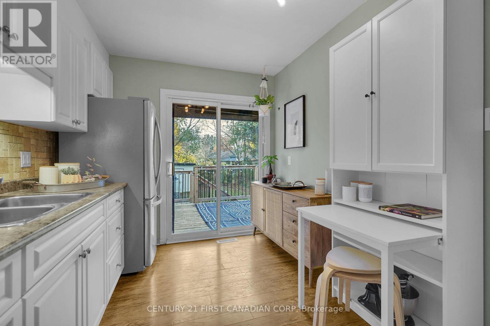 709 Sevilla Park Place, London East, Ontario  N5Y 4H9 - Photo 13 - X12508354