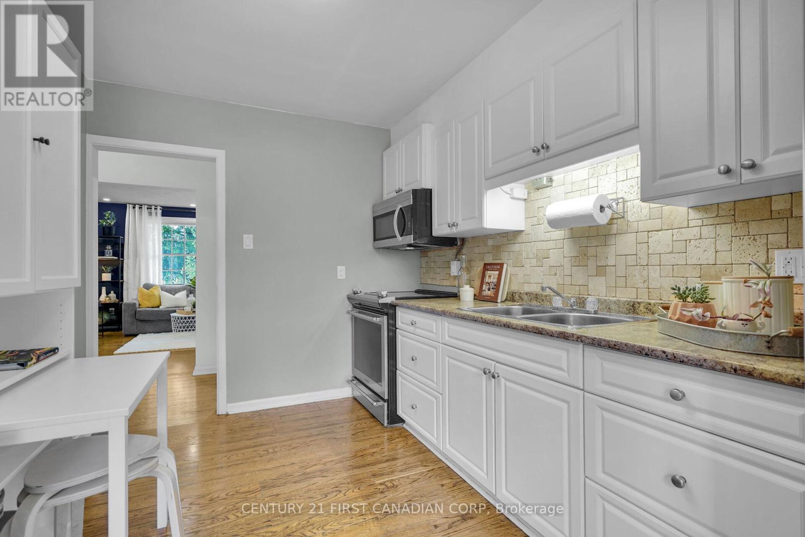 709 Sevilla Park Place, London East, Ontario  N5Y 4H9 - Photo 14 - X12508354