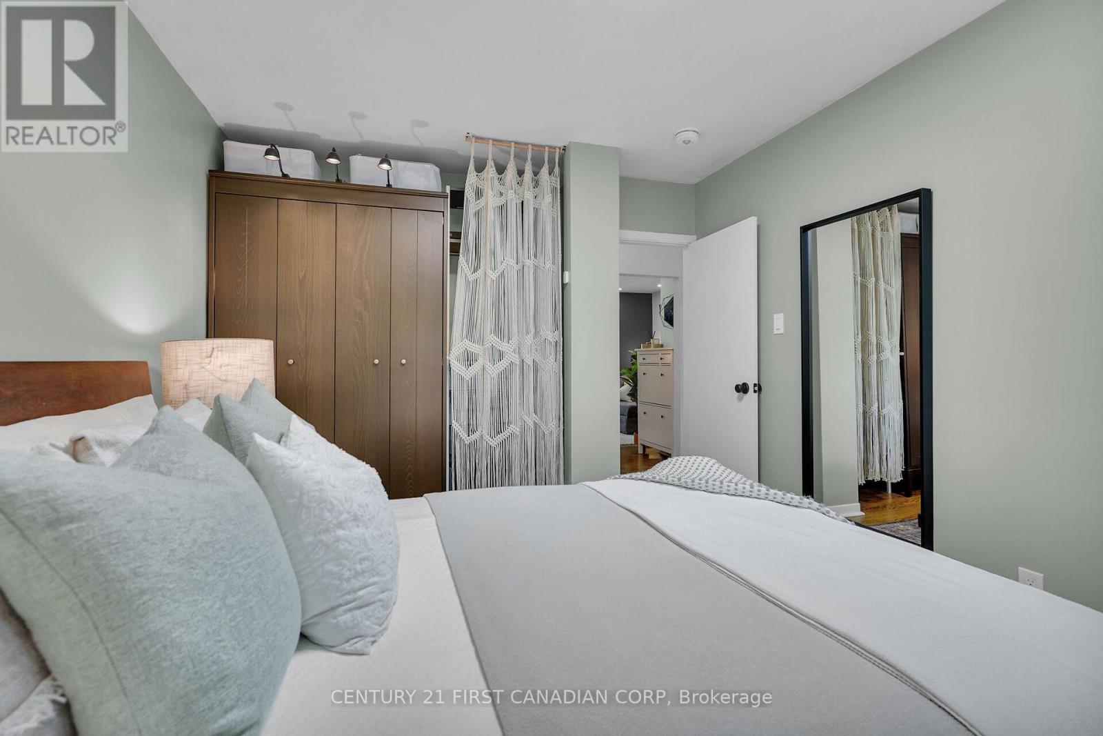 709 Sevilla Park Place, London East, Ontario  N5Y 4H9 - Photo 18 - X12508354