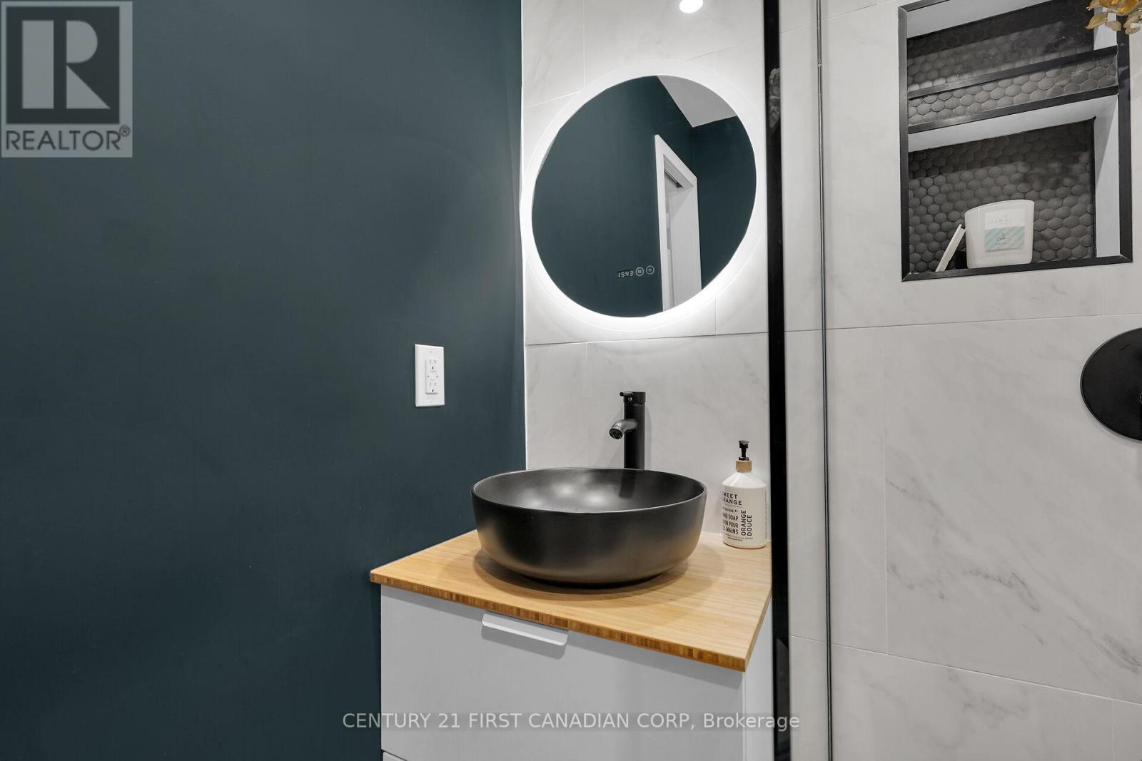 709 Sevilla Park Place, London East, Ontario  N5Y 4H9 - Photo 21 - X12508354