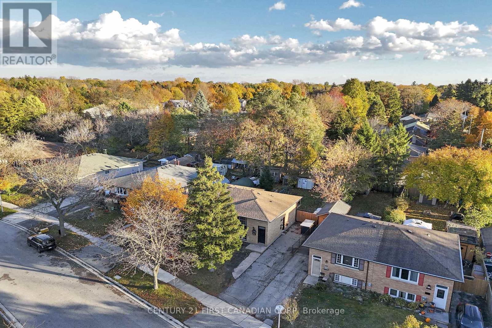 709 Sevilla Park Place, London East, Ontario  N5Y 4H9 - Photo 3 - X12508354