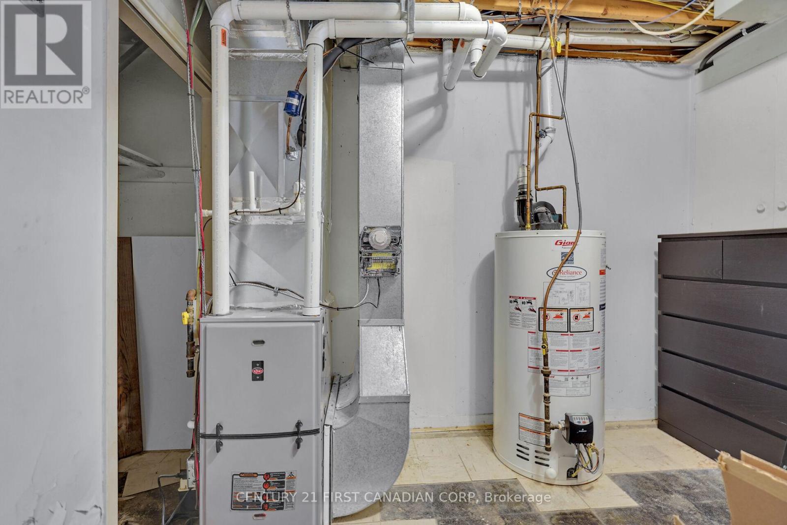 709 Sevilla Park Place, London East, Ontario  N5Y 4H9 - Photo 37 - X12508354