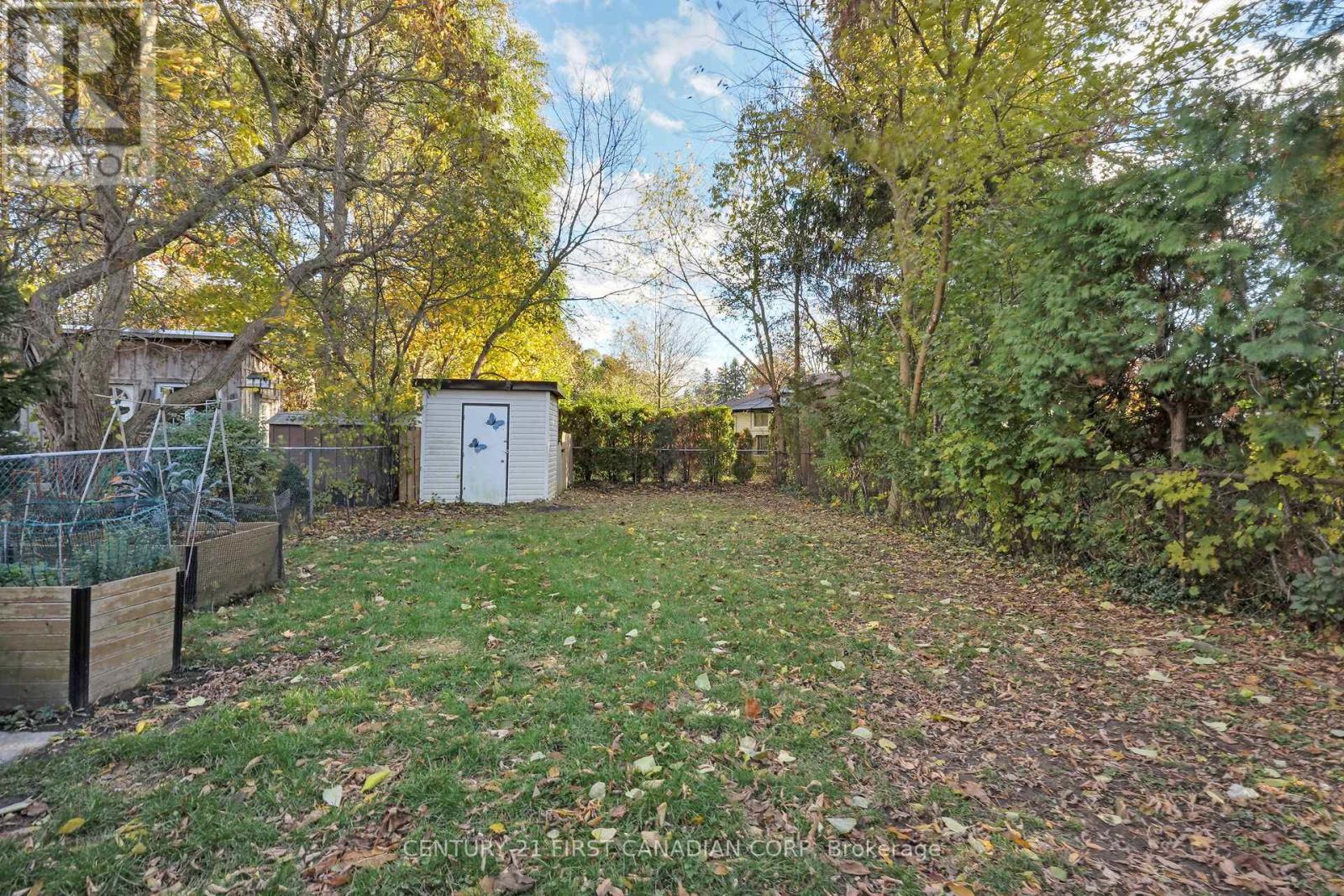 709 Sevilla Park Place, London East, Ontario  N5Y 4H9 - Photo 41 - X12508354