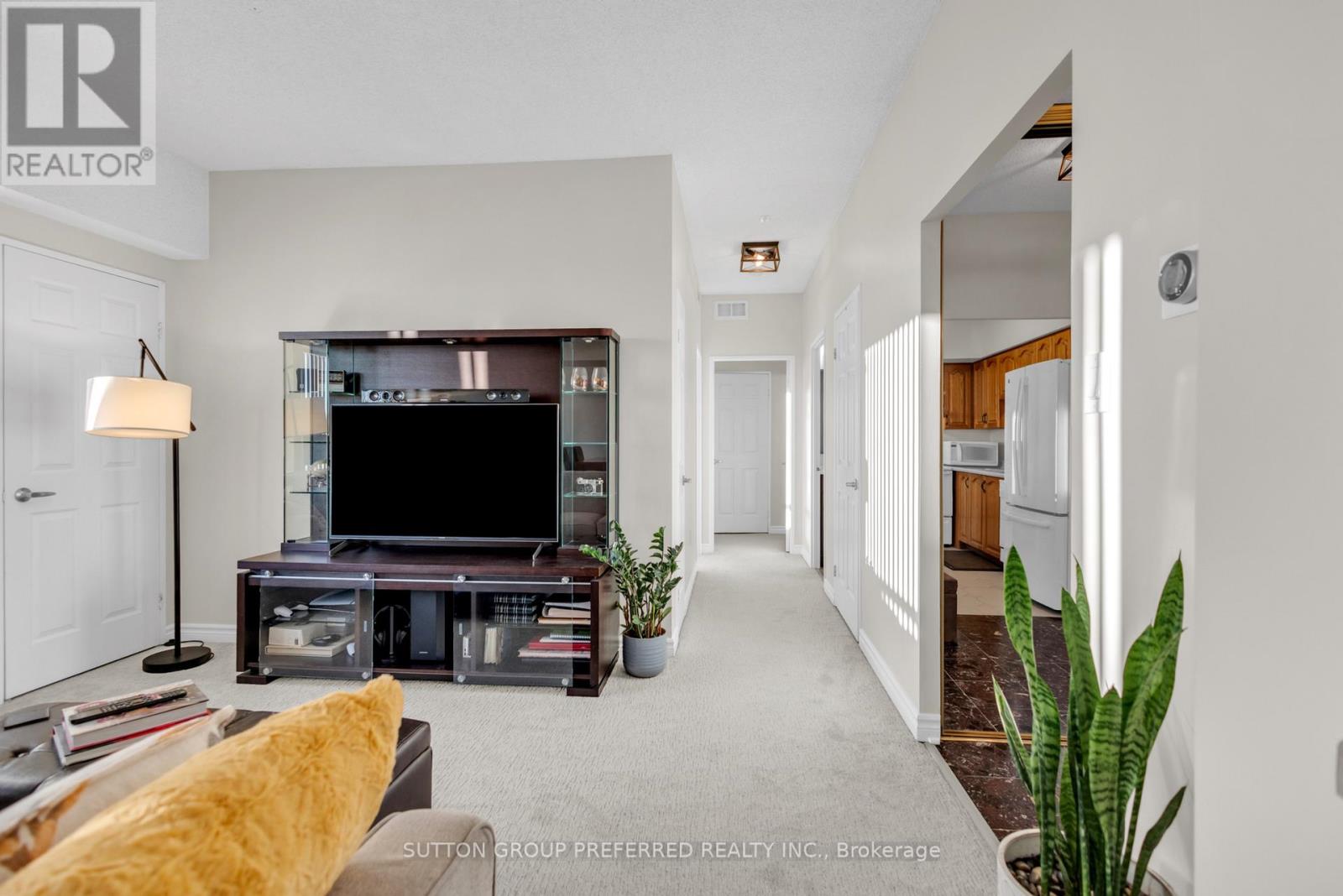 1201 - 744 Wonderland Road S, London South, Ontario  N6K 4K3 - Photo 11 - X12508404