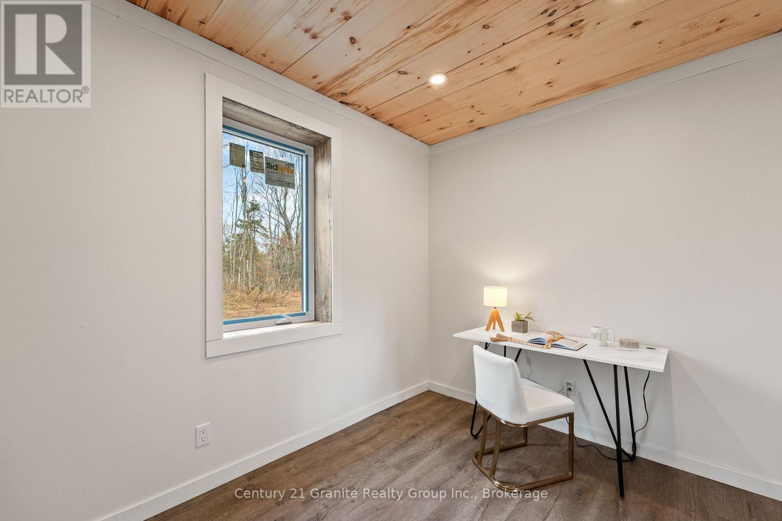 1126 Rice Road, Minden Hills, Ontario K0M 2K0 - Photo 15 - X12508336