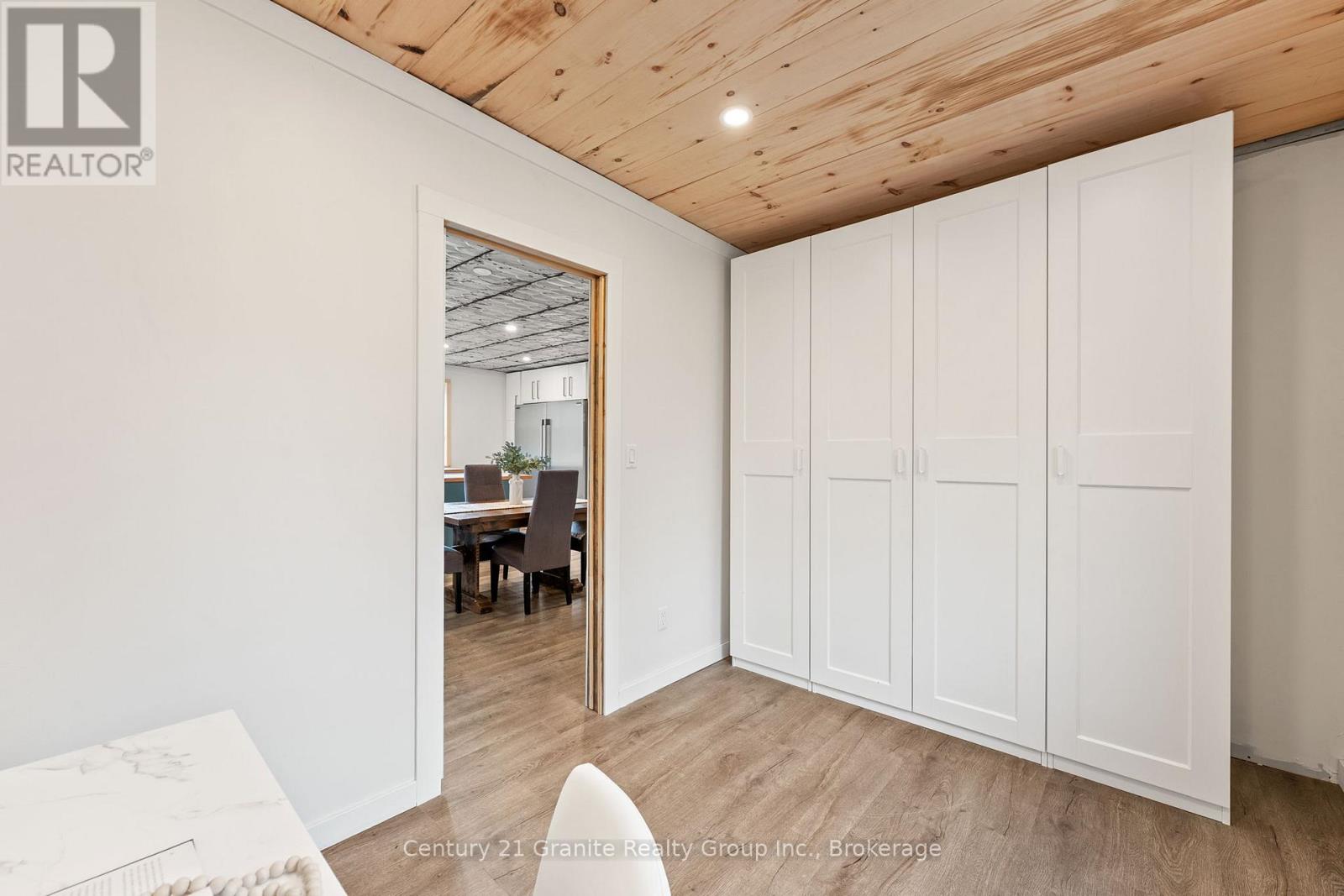 1126 Rice Road, Minden Hills, Ontario K0M 2K0 - Photo 16 - X12508336