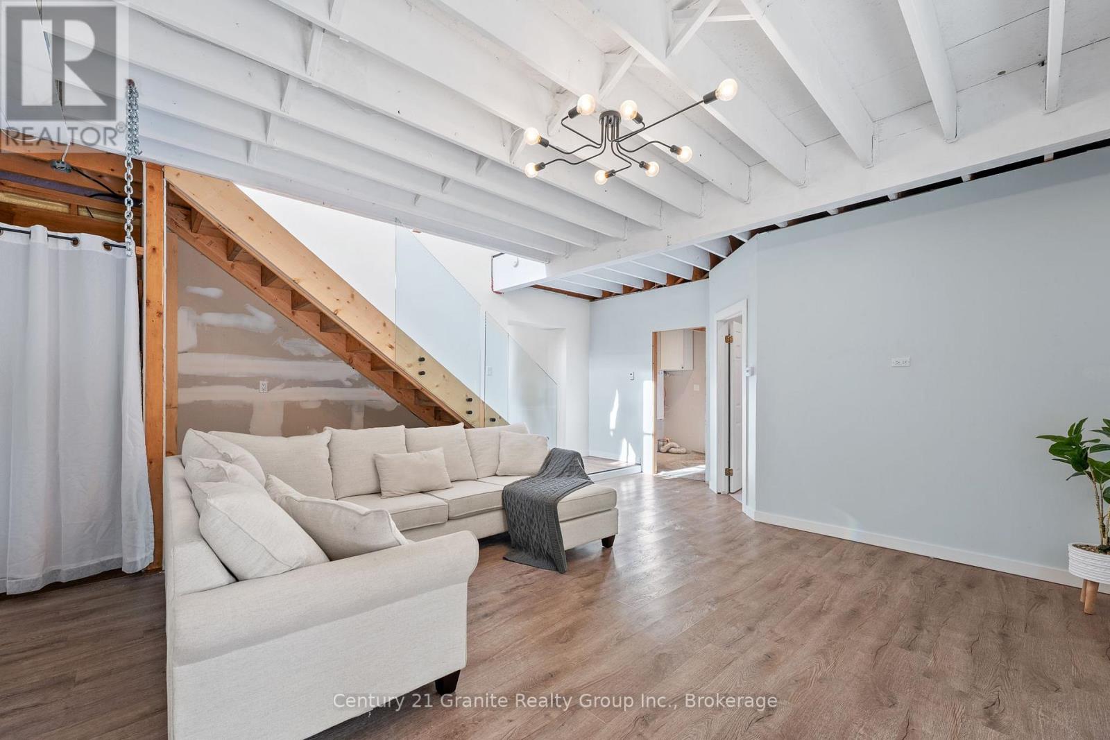 1126 Rice Road, Minden Hills, Ontario K0M 2K0 - Photo 19 - X12508336