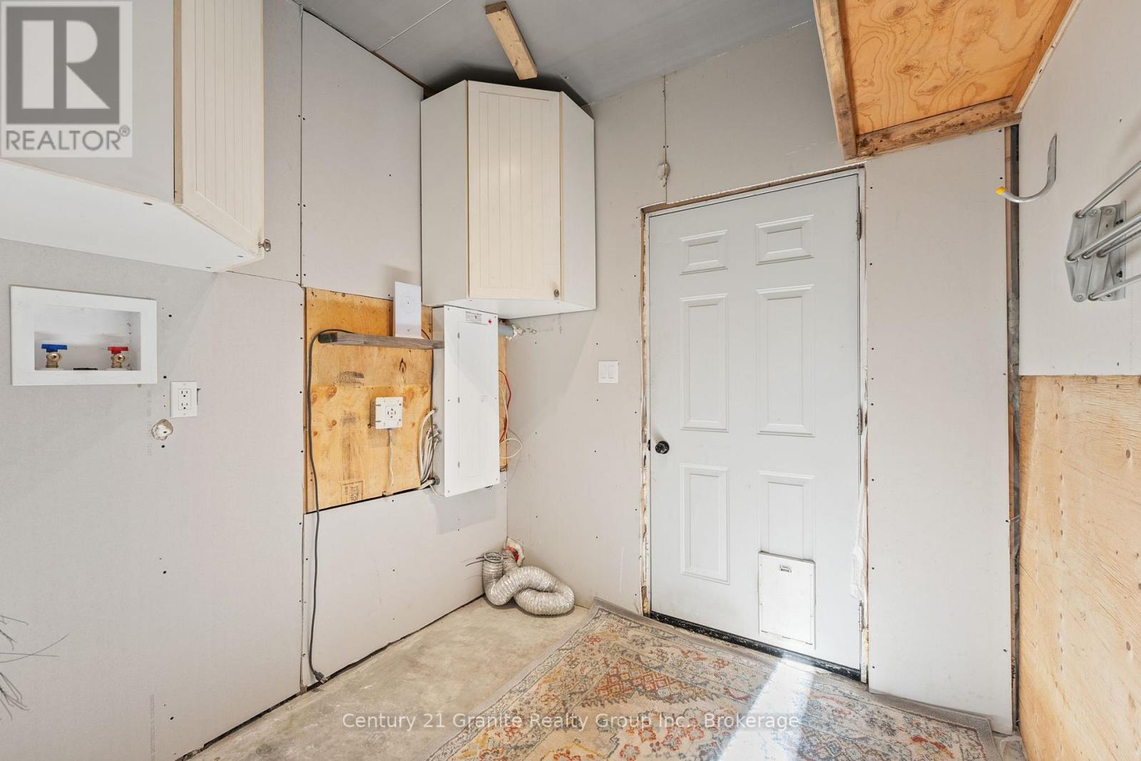 1126 Rice Road, Minden Hills, Ontario K0M 2K0 - Photo 25 - X12508336