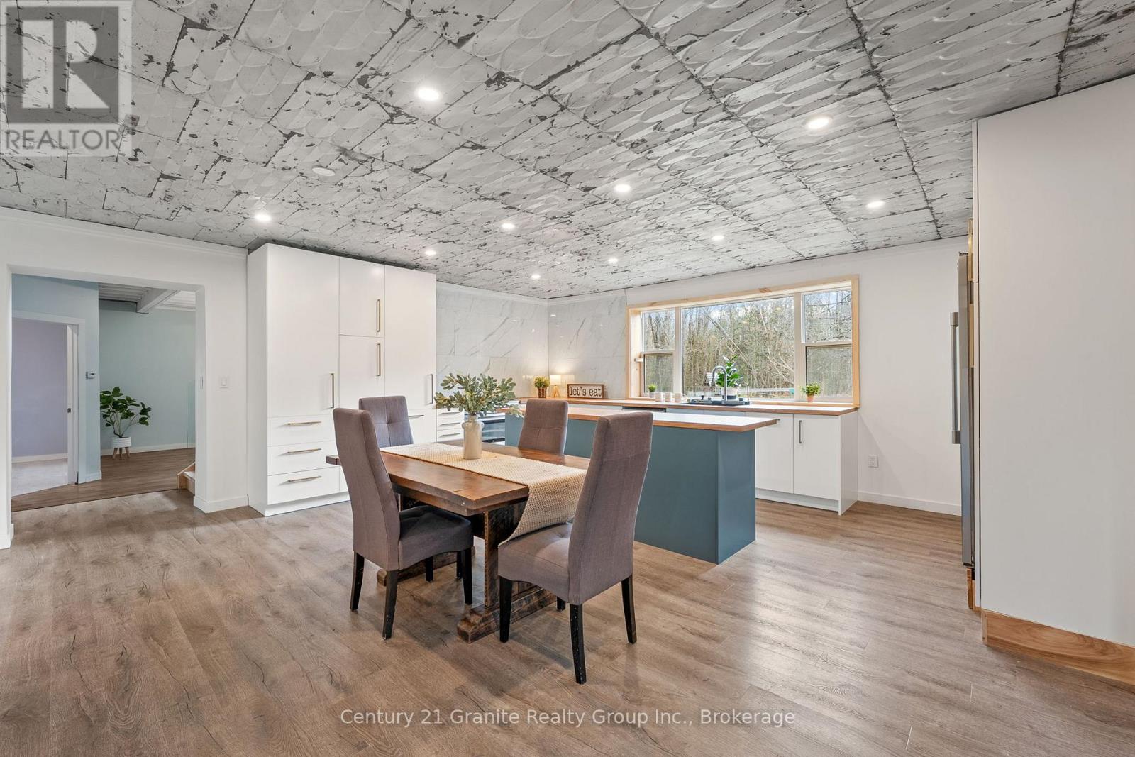 1126 Rice Road, Minden Hills, Ontario K0M 2K0 - Photo 8 - X12508336