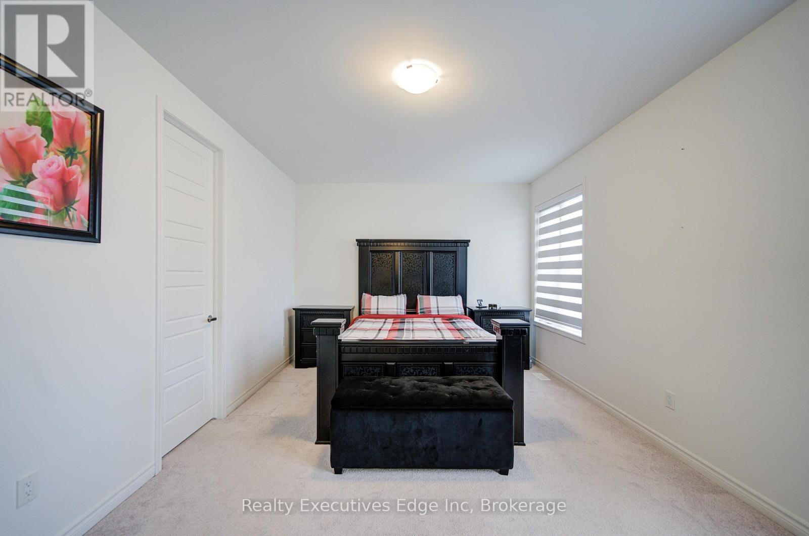 229 Forestwalk Street, Kitchener, Ontario N2R 0T2 - Photo 25 - X12508360