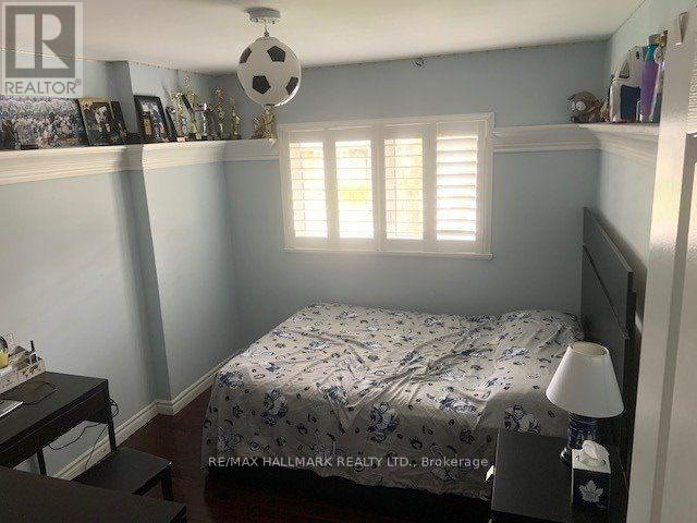 122 Wyndcliff Crescent, Toronto, Ontario  M4A 2K4 - Photo 11 - C12508132