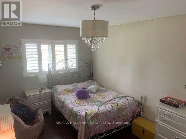 122 Wyndcliff Crescent, Toronto, Ontario  M4A 2K4 - Photo 12 - C12508132