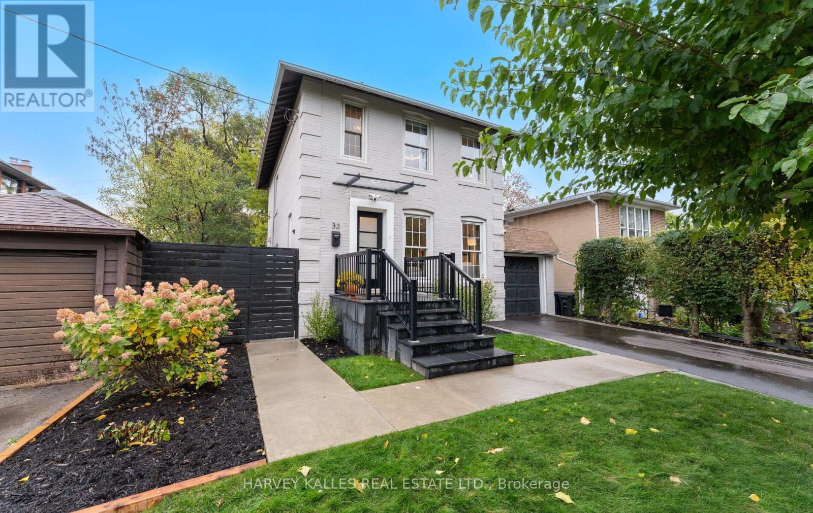 33 Ledbury Street, Toronto, Ontario  M5N 2Y8 - Photo 2 - C12508138