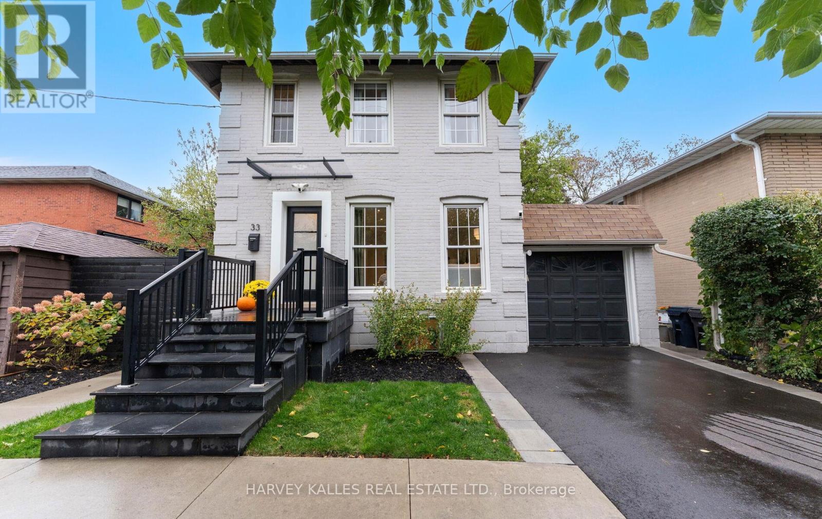 33 Ledbury Street, Toronto, Ontario  M5N 2Y8 - Photo 3 - C12508138