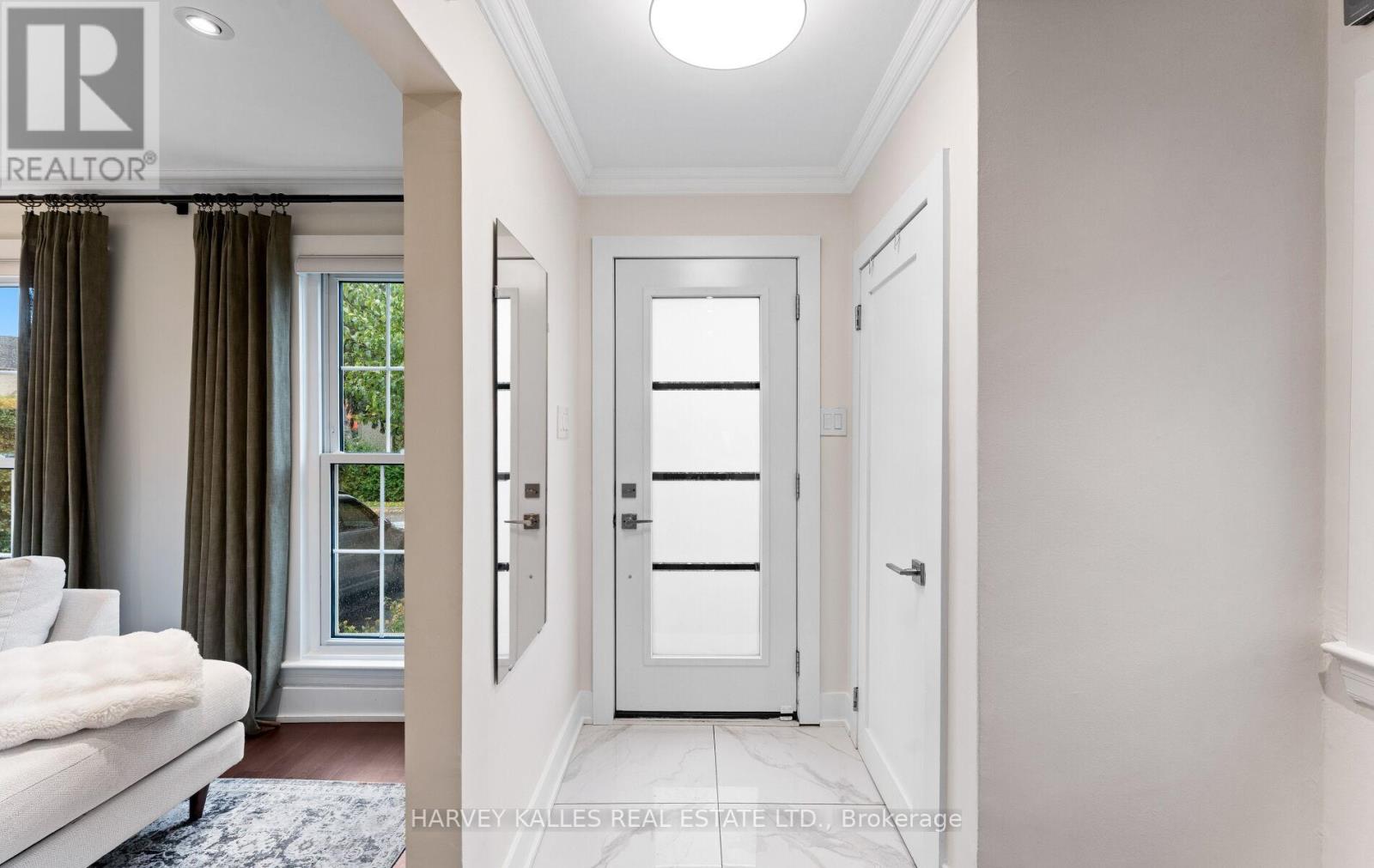 33 Ledbury Street, Toronto, Ontario  M5N 2Y8 - Photo 5 - C12508138