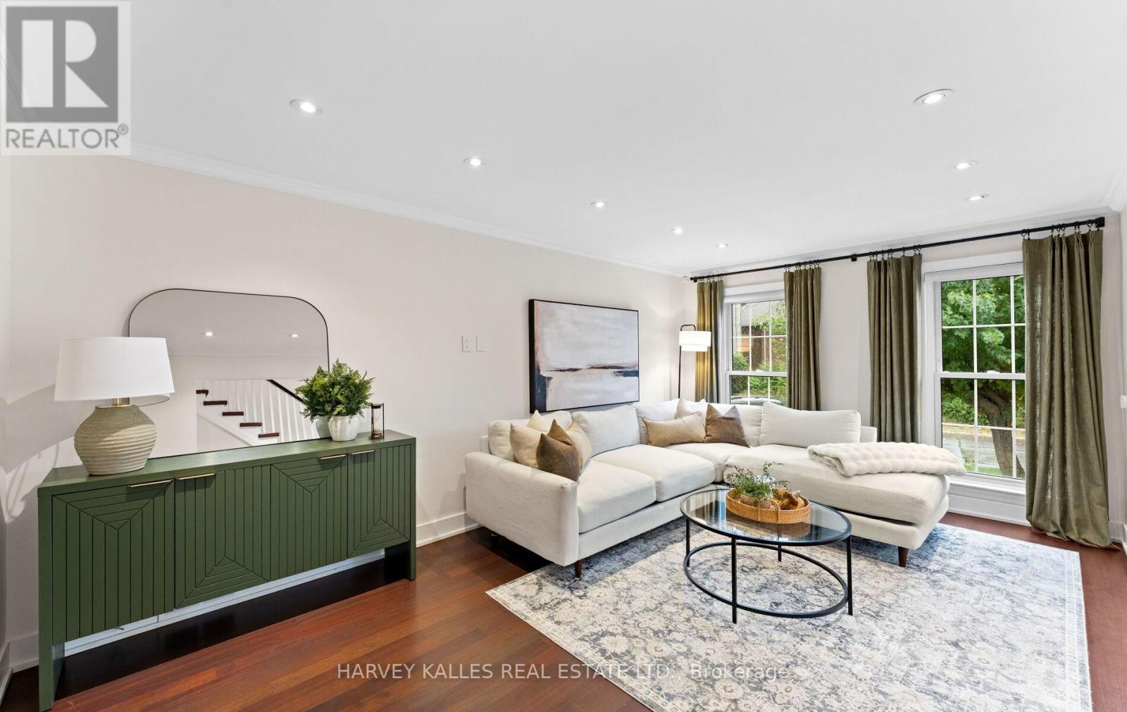 33 Ledbury Street, Toronto, Ontario  M5N 2Y8 - Photo 8 - C12508138