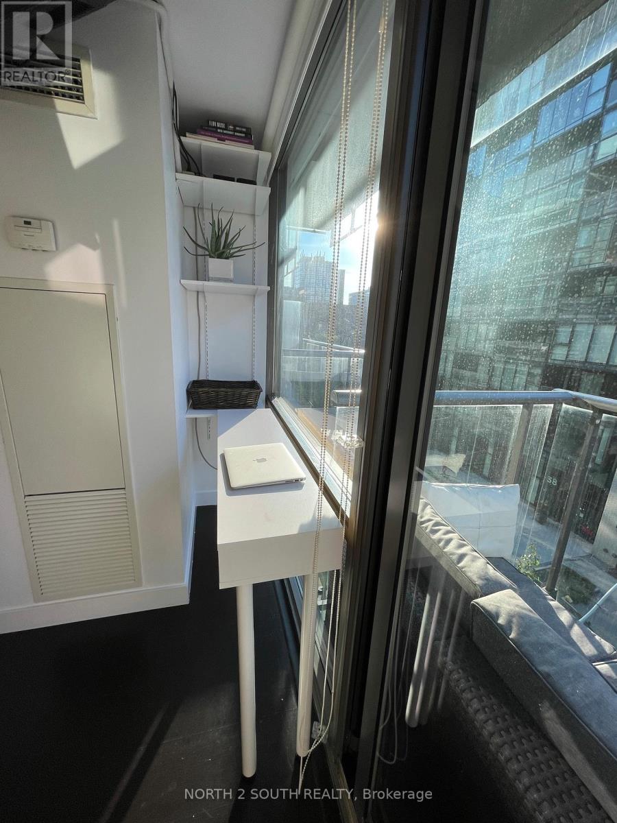 524 - 55 Stewart Street, Toronto, Ontario  M5V 2V1 - Photo 10 - C12508164