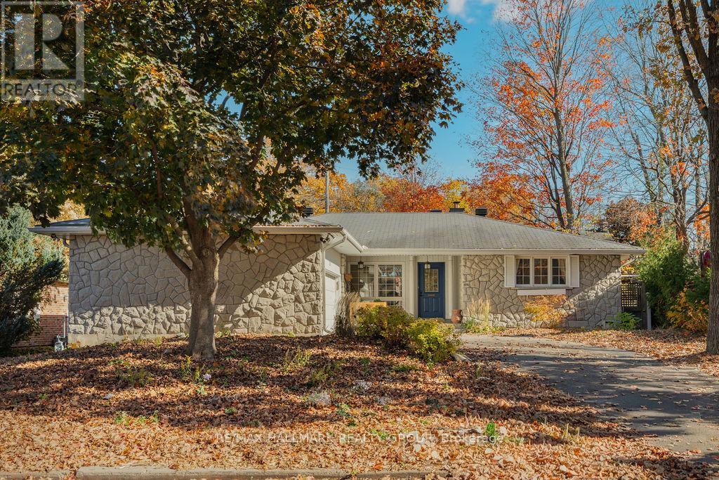 275 CROCUS AVENUE, Ottawa, Ontario