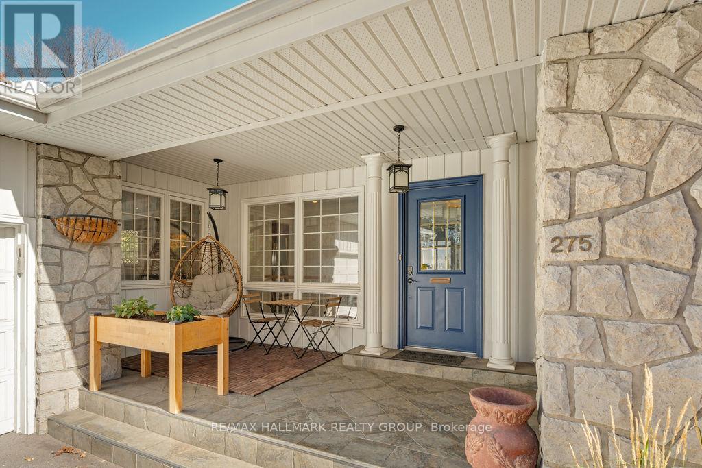 275 Crocus Avenue, Ottawa, Ontario  K1H 6C7 - Photo 2 - X12508216