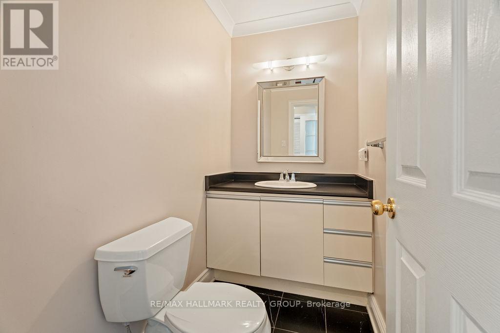 275 Crocus Avenue, Ottawa, Ontario  K1H 6C7 - Photo 31 - X12508216