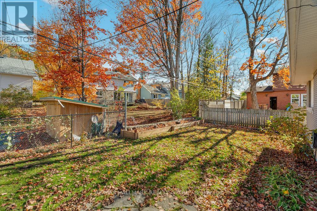 275 Crocus Avenue, Ottawa, Ontario  K1H 6C7 - Photo 46 - X12508216