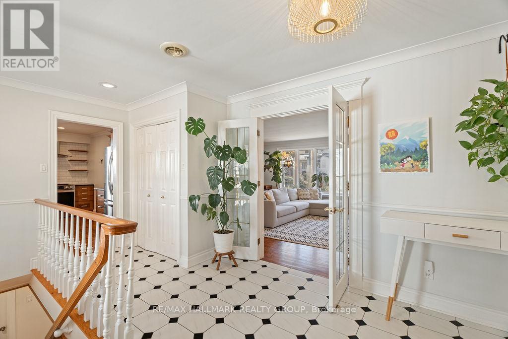 275 Crocus Avenue, Ottawa, Ontario  K1H 6C7 - Photo 6 - X12508216