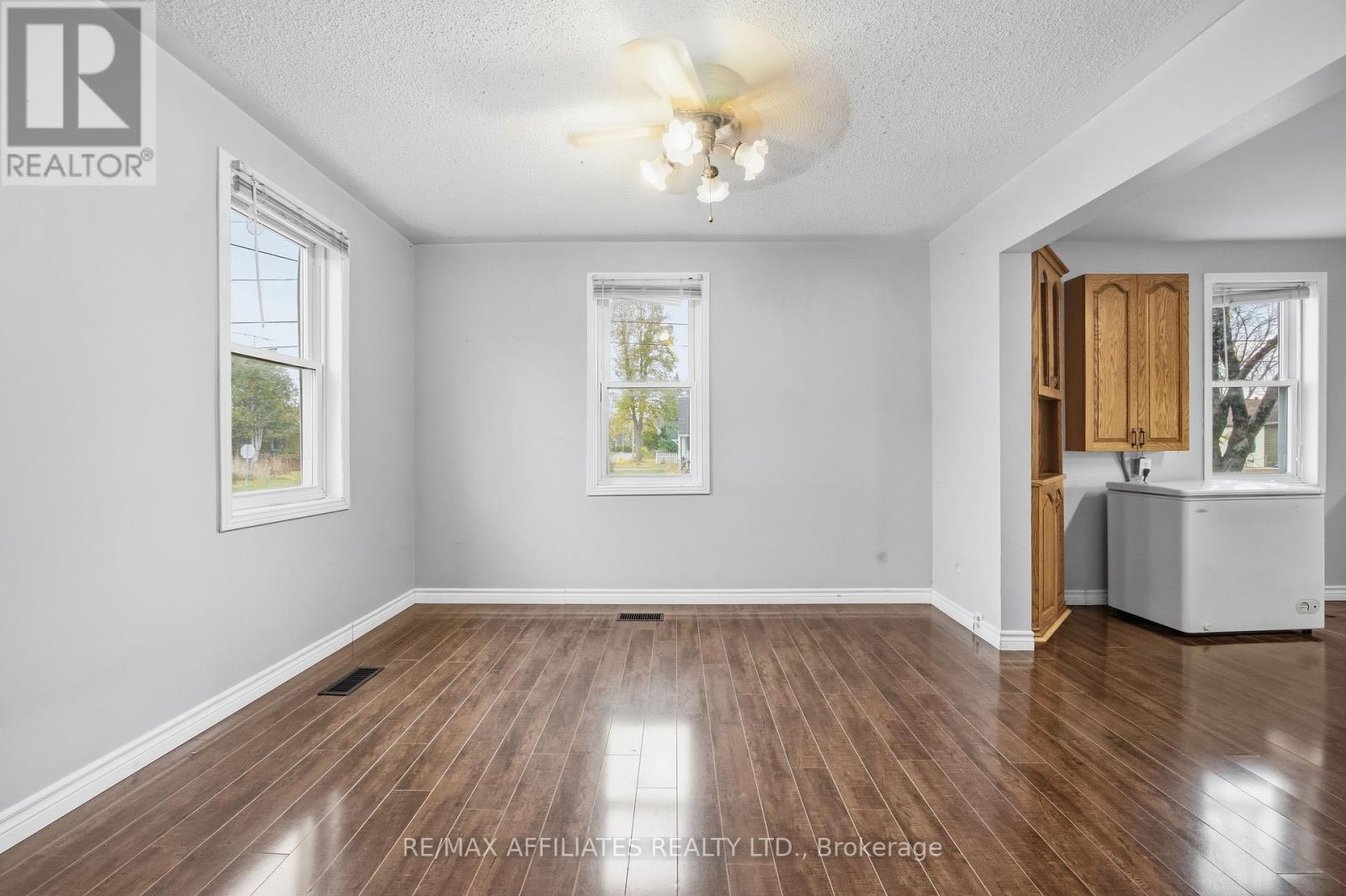 18 Cockburn Street, Perth, Ontario  K7H 2A9 - Photo 4 - X12508224