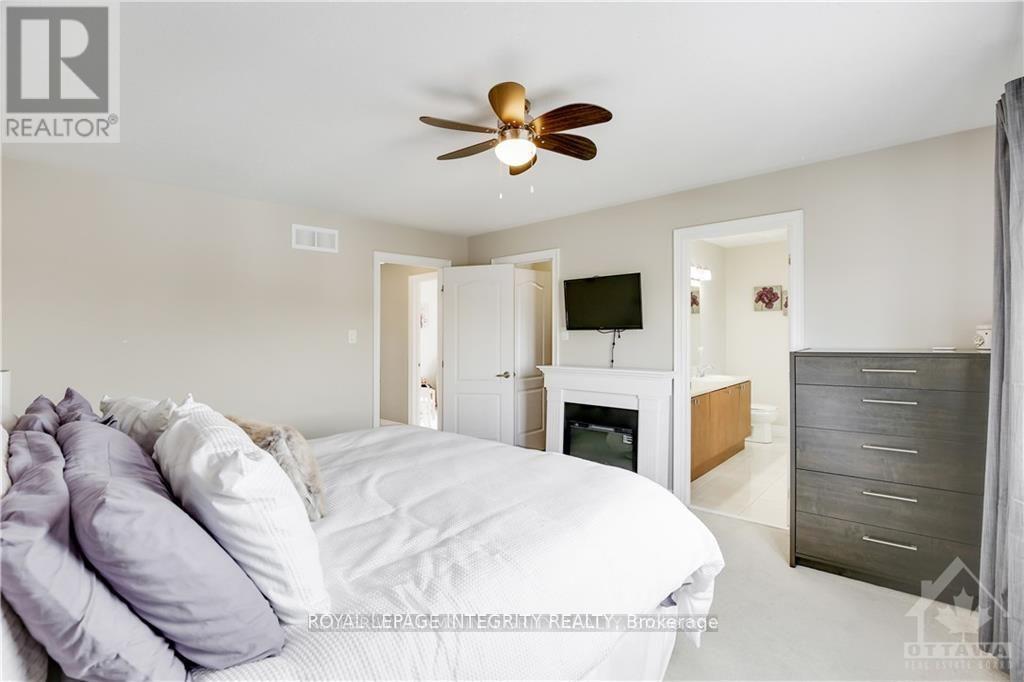 307 Meadowbreeze Drive, Ottawa, Ontario  K2M 0J7 - Photo 15 - X12508228