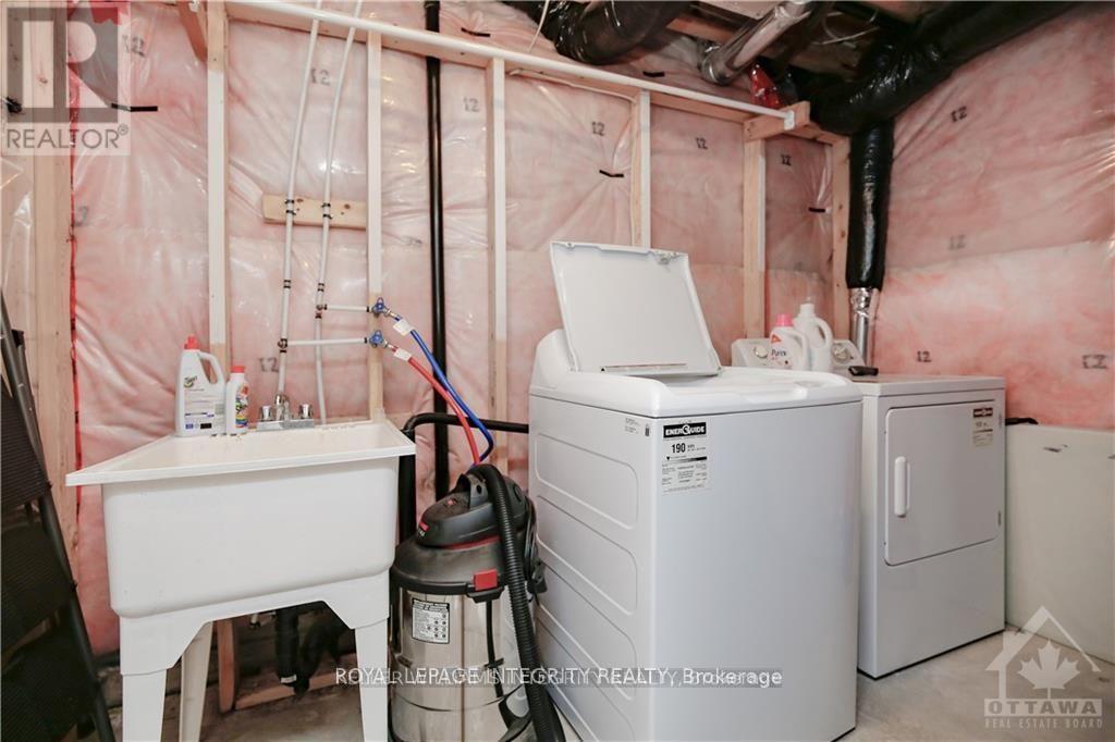 307 Meadowbreeze Drive, Ottawa, Ontario  K2M 0J7 - Photo 30 - X12508228