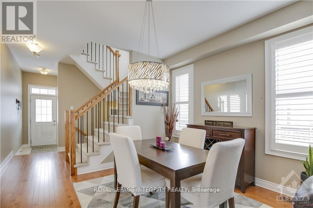 307 Meadowbreeze Drive, Ottawa, Ontario  K2M 0J7 - Photo 6 - X12508228