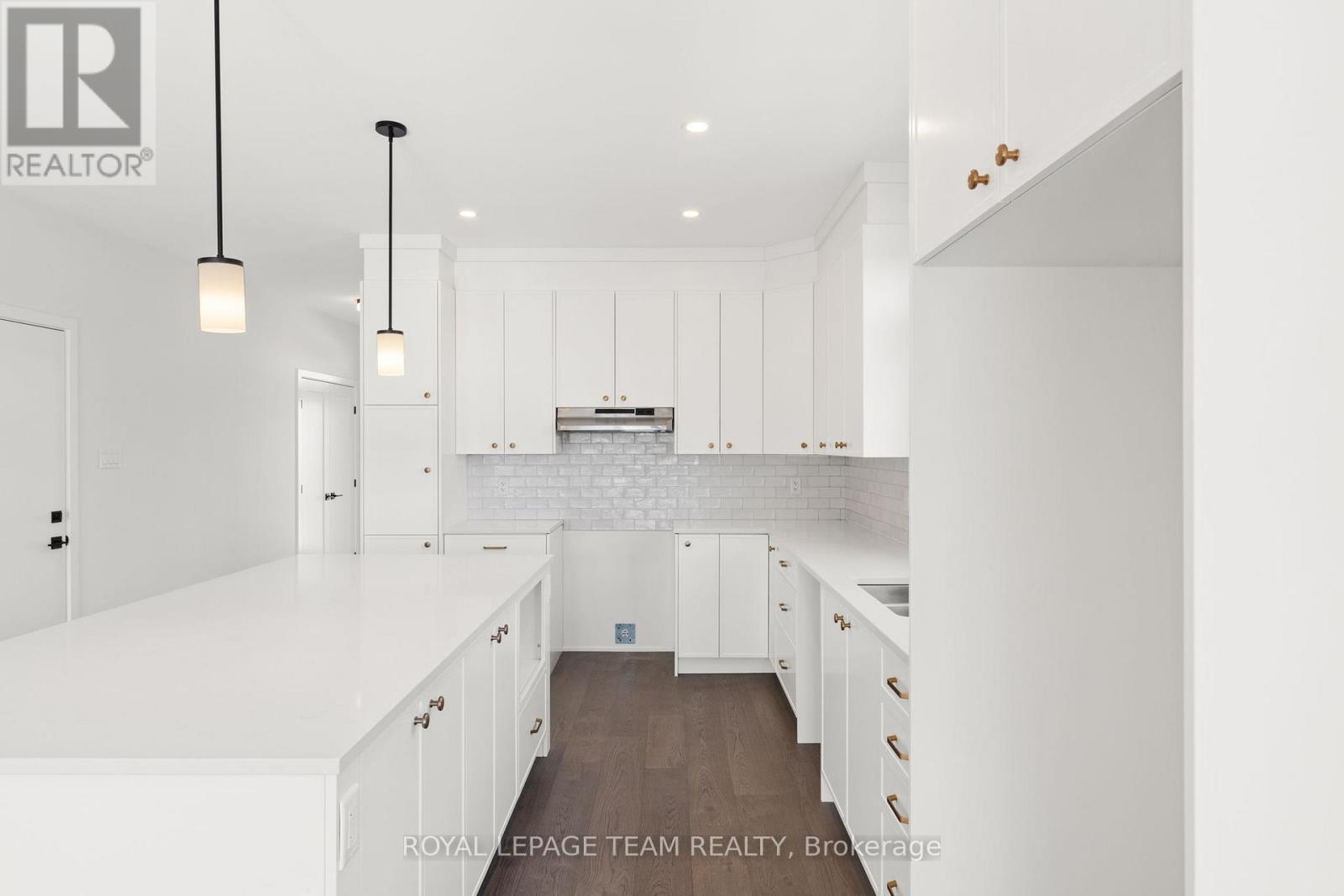 1054 Turner Drive, Brockville, Ontario  K6V 0G8 - Photo 10 - X12508286