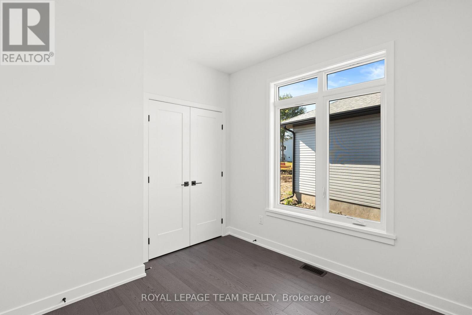 1054 Turner Drive, Brockville, Ontario  K6V 0G8 - Photo 30 - X12508286