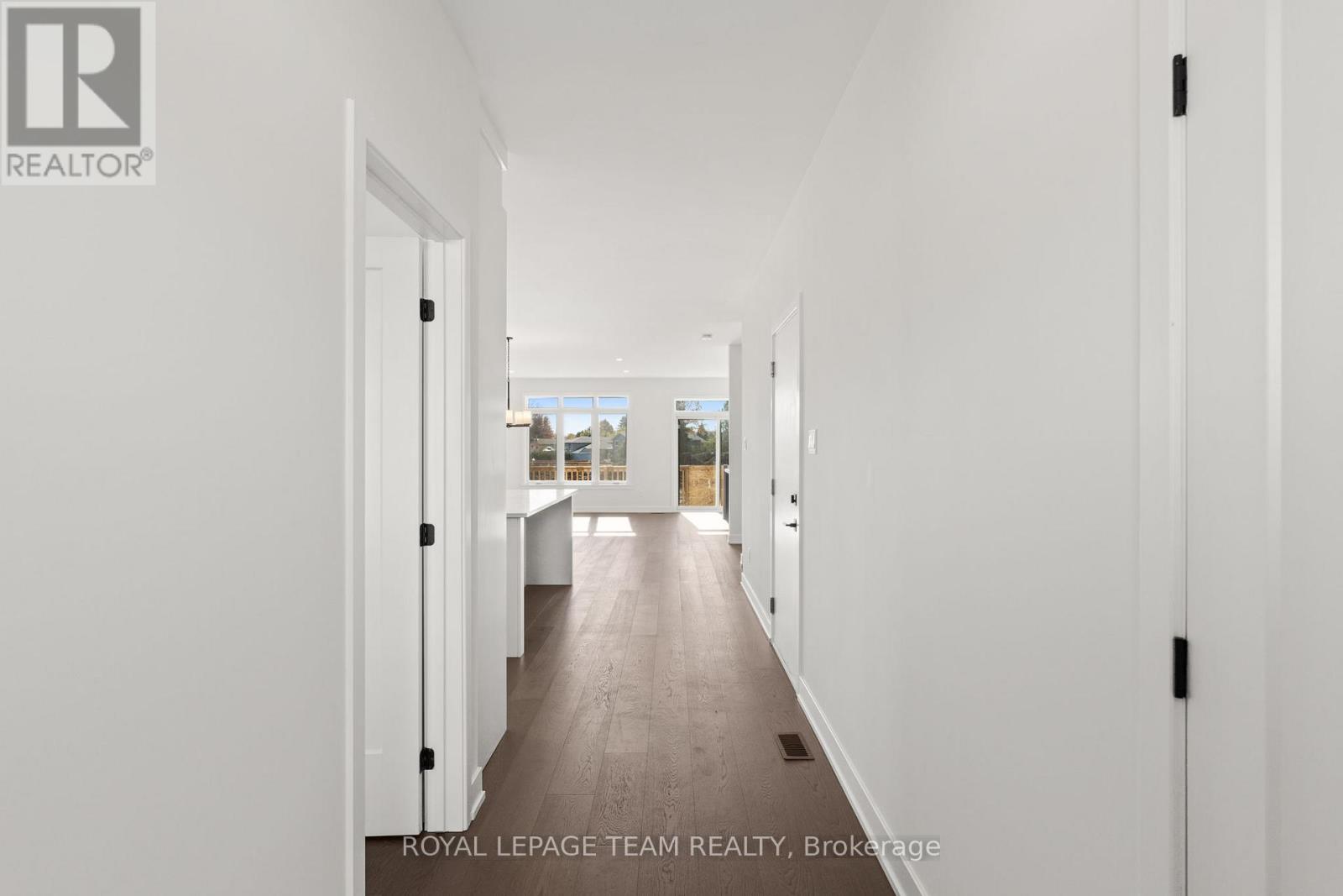 1054 Turner Drive, Brockville, Ontario  K6V 0G8 - Photo 6 - X12508286