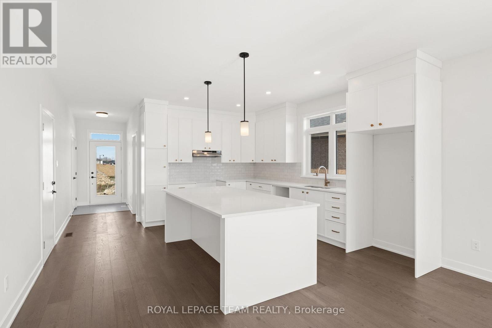 1054 Turner Drive, Brockville, Ontario  K6V 0G8 - Photo 8 - X12508286