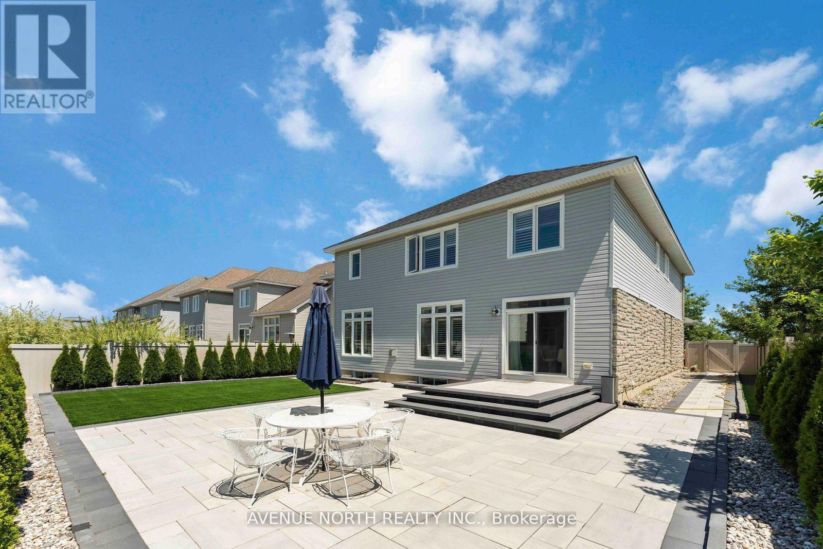 714 Bunchberry Way, Ottawa, Ontario  K1T 0J8 - Photo 48 - X12508330